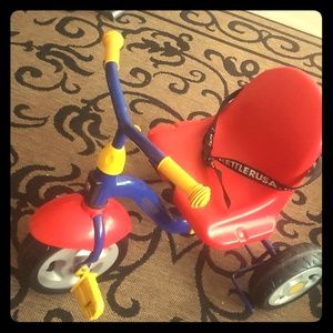 My son has outgrown this tricycle